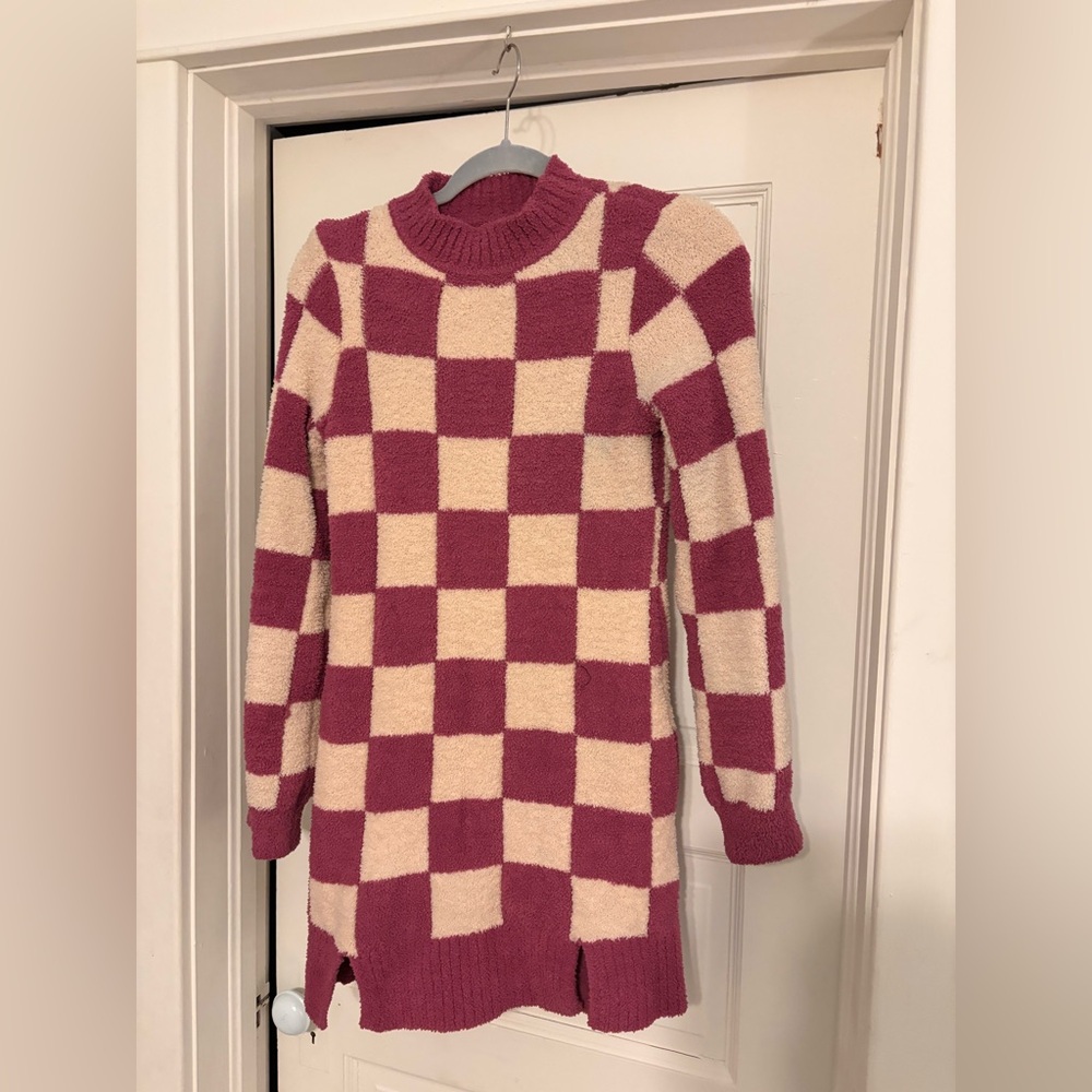 Mi Ami for Francesca’s Deep Mauve and Cream Fuzzy Sweater Dress